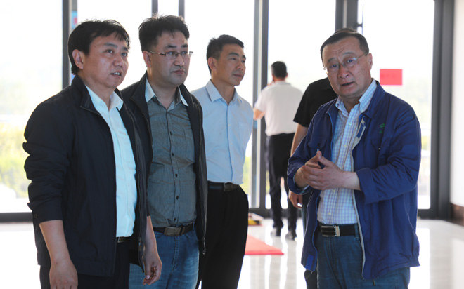 5月21日北京創(chuàng)新協(xié)同信息技術研究員院院長王東東來公司調研大.jpg